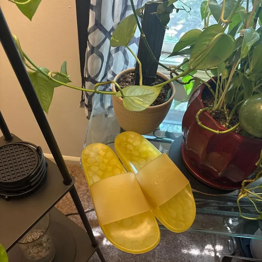 Coach Men's Yellow Slides - Picture 3 of 7
